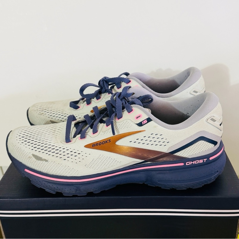 Brooks Ghost 15 Womens 8 Wide Running Shoes Spa Blue Neo Pink Sneakers Athletic - Picture 2 of 11